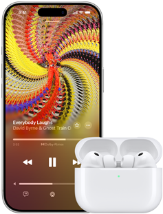 AirPods Pro 3 in MagSafe-oplaadcase, iPhone 17 Pro, in Apple Music wordt ‘Everybody Laughs’ van David Byrne en Ghost Train Orchestra afgespeeld