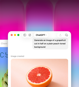 Scherm van MacBook Neo, met ChatGPT om een afbeelding van een grapefruit te genereren, in het tweede venster staat een afbeelding van een artisjok op een achtergrond met een kleurverloop in Keynote